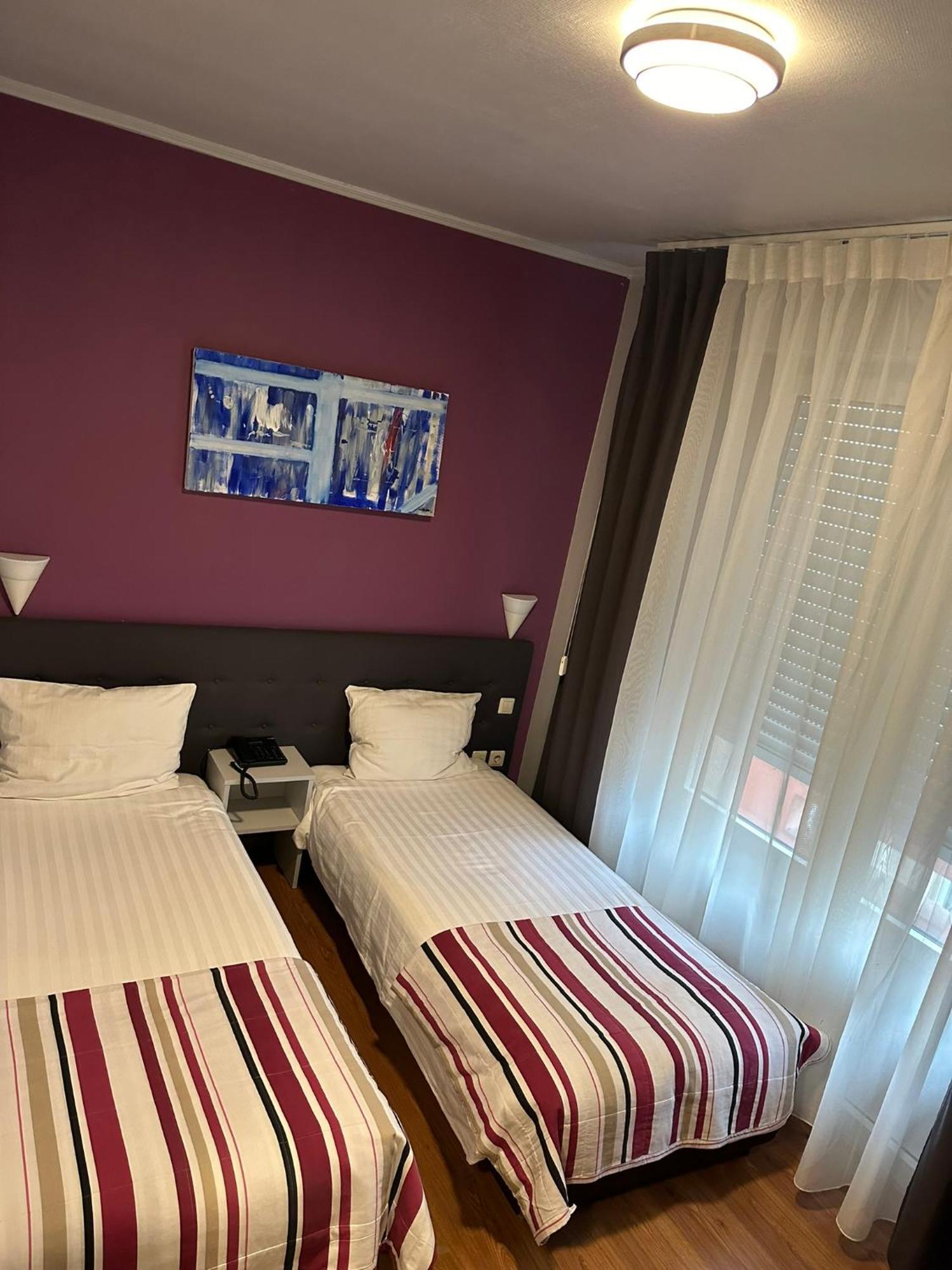 Yasha Hotel Luxemburgo Exterior foto